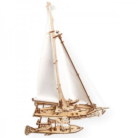 TRIMARAN MERIHOBUS UGEARS