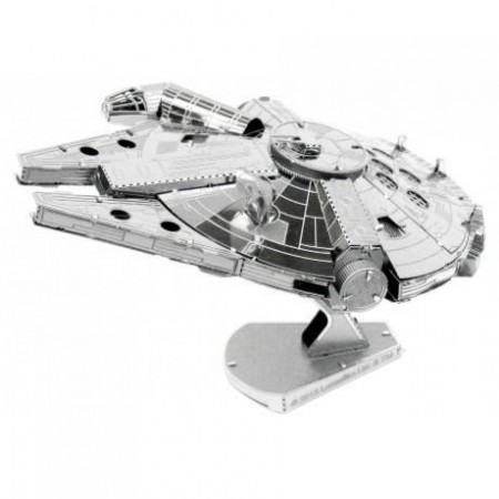 STAR WARS MILLENIUM FALCON...