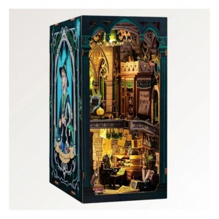 DARKNESS COMMON ROOM...